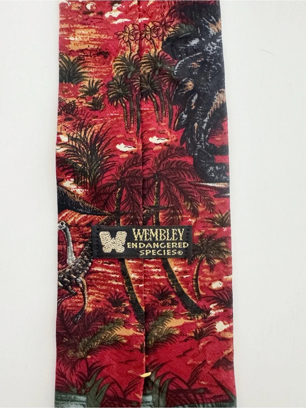 Vintage 90s Wembley Endangered Species Tie